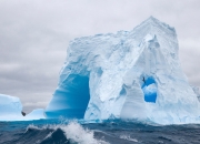 开云下载-篮球之夜，辽宁队速胜深圳队，哈登欧冠决赛独揽乾坤