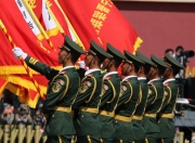 开云体育官网-切特狂暴主宰禁区，湖人硬仗击碎绿衫军神话