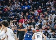 开云体育在线-鹈鹕对阵上海队，马克西攻防转换核心