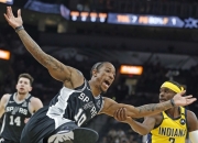 开云体育登录-绿军主场不敌马刺，遭遇失利