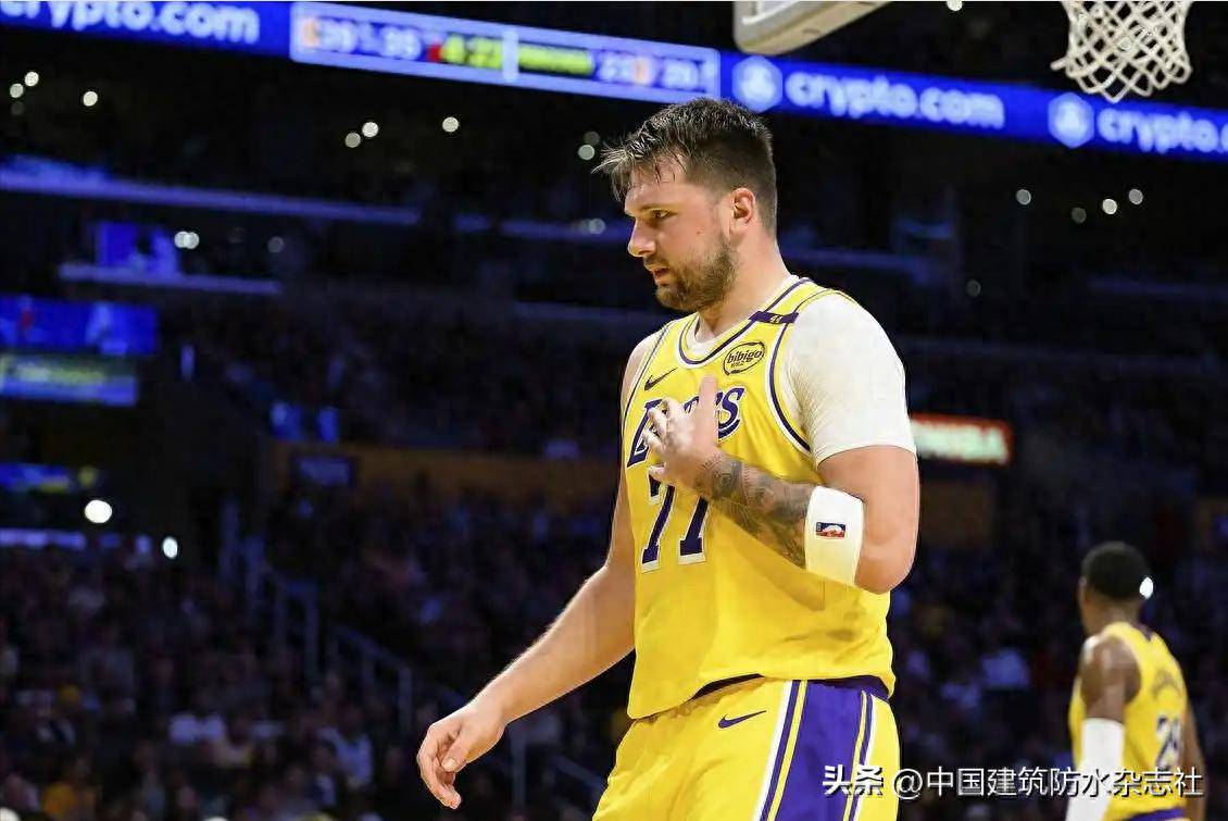 NBA球员成功复出，表现令人振奋，球队士气高涨