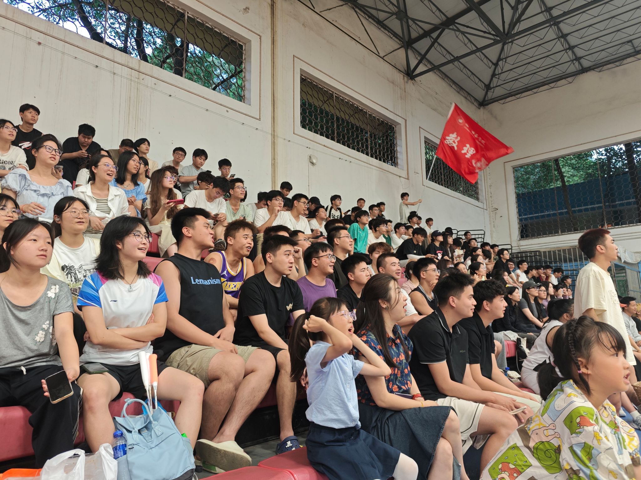 火热对决期待绽放，选手备战决赛