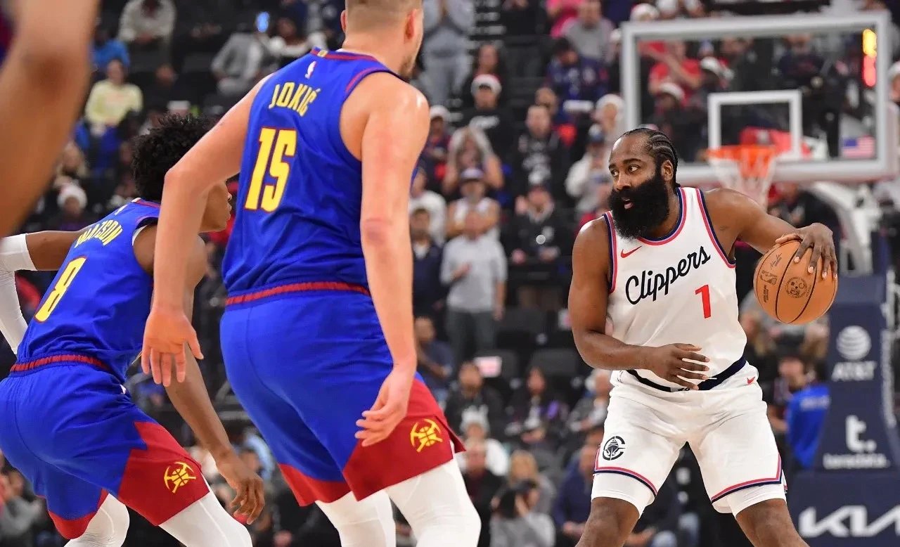 关于快船惜败猛龙，遭遇三连败的信息