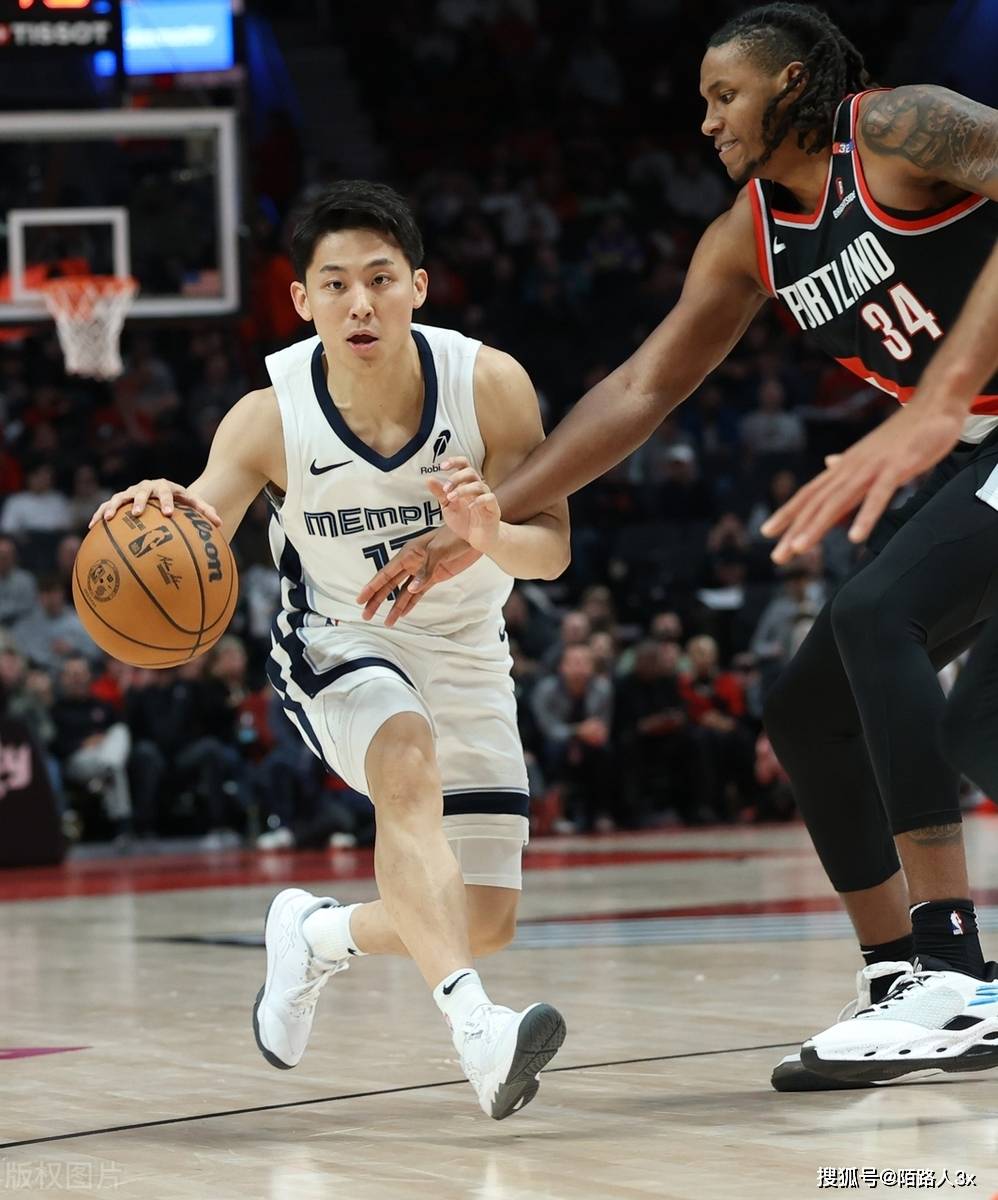 关于开拓者力克灰熊，取得宝贵胜利的信息