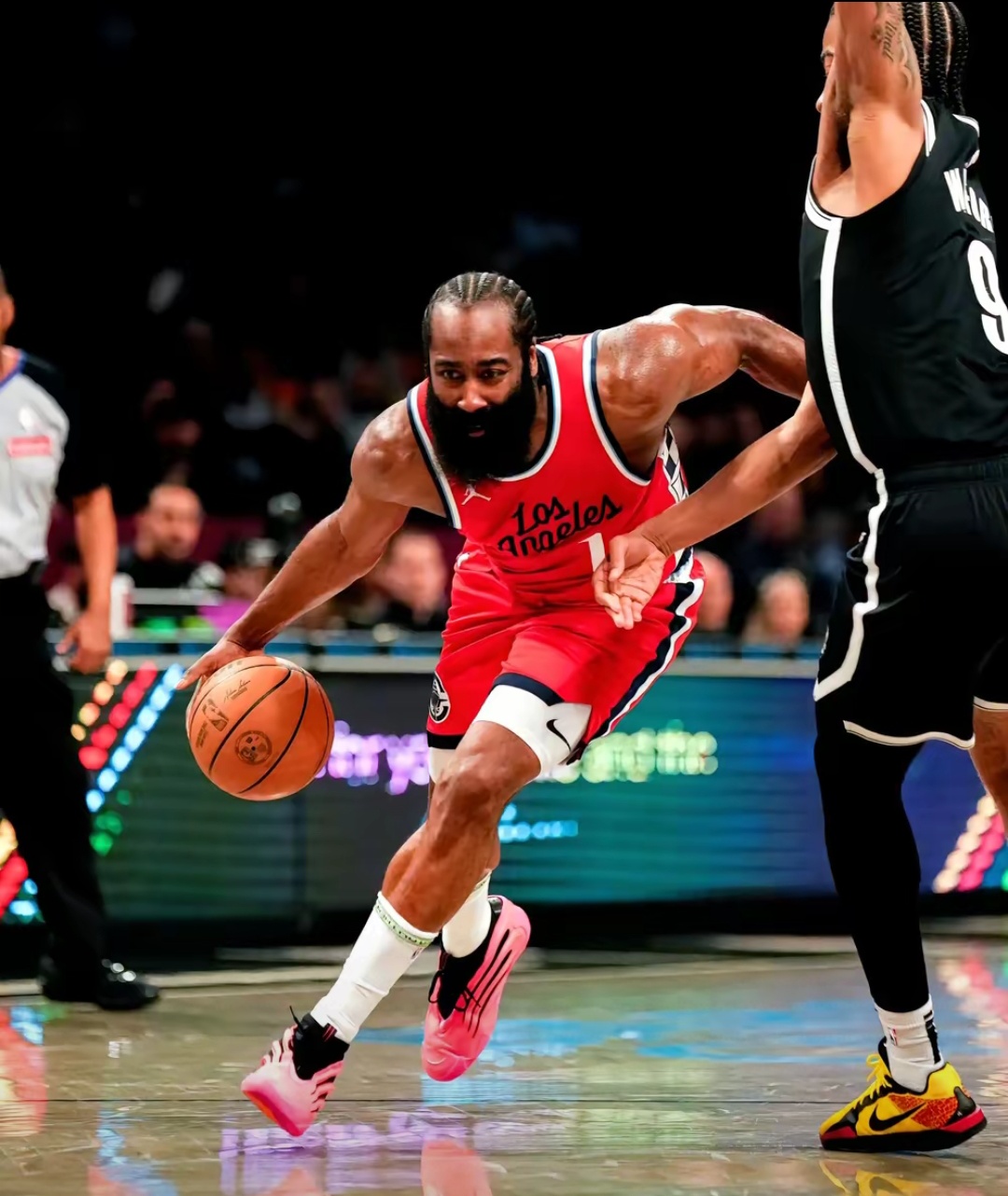 快船客场击溃国王，继续领先西部