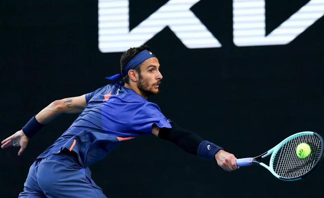 法国网球队碾压英国网球队，克耶高斯绝境逆转的简单介绍