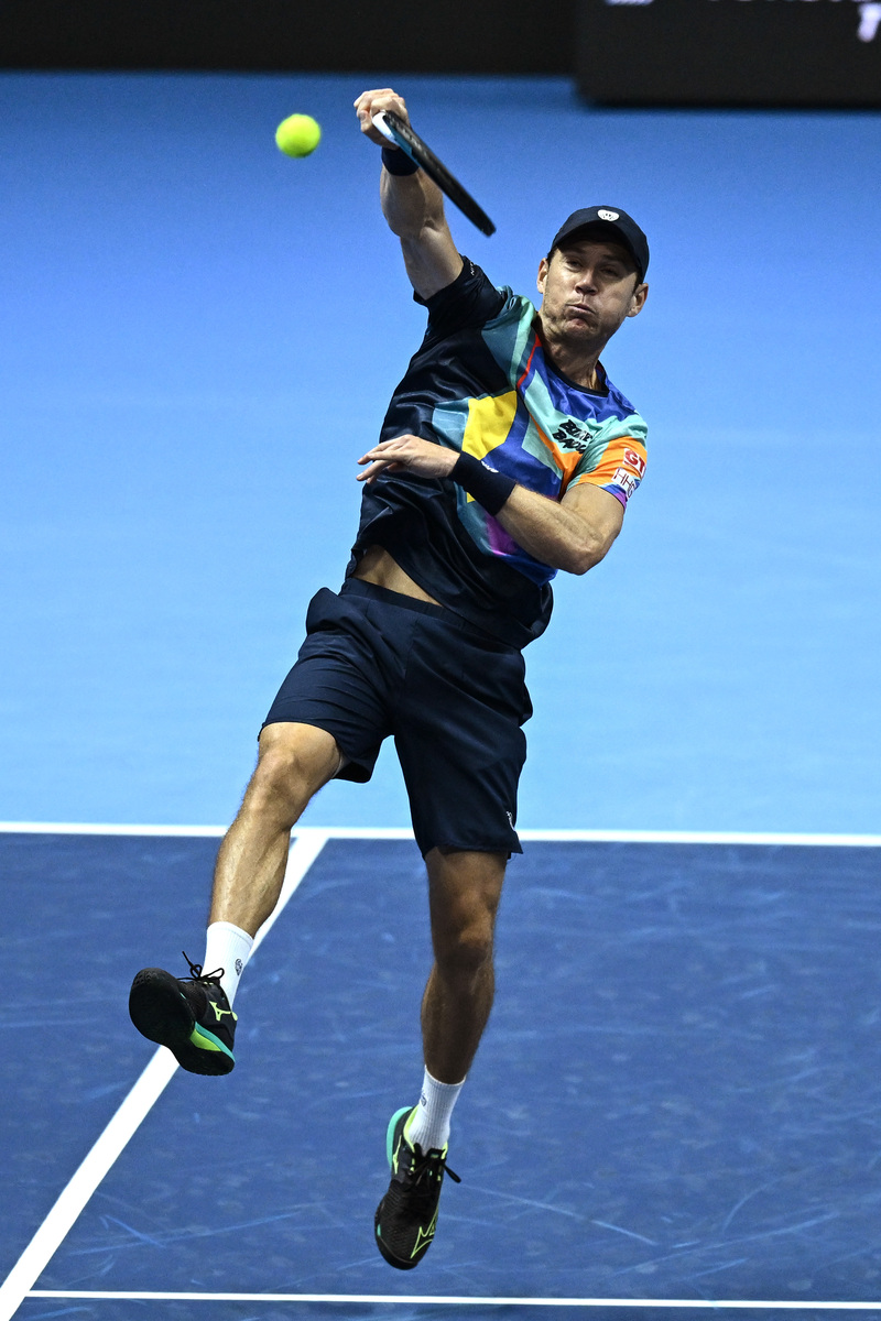 包含英国网球队碾压法国网球队，瓦林卡一己之力扛起全队的词条