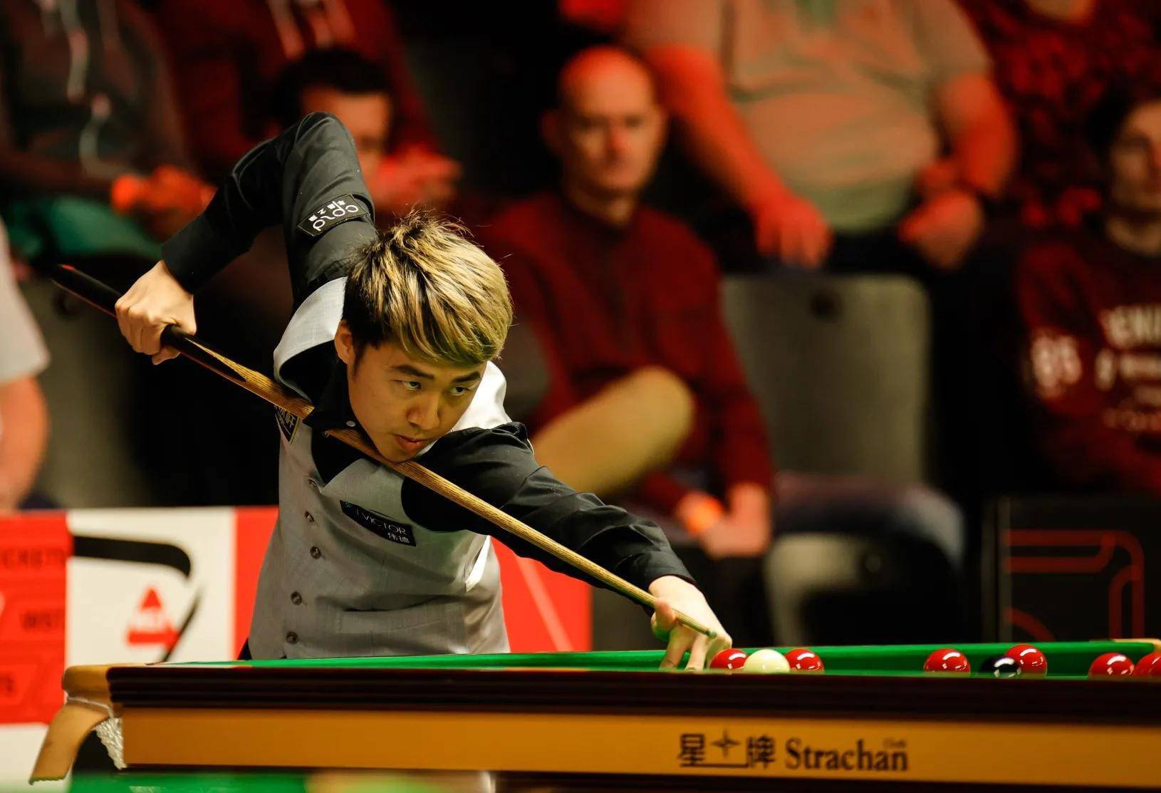 惊天逆转！乒乓球战队挺进四强