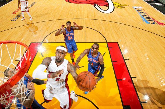 尼克斯翻盘热火，詹姆斯关键制胜