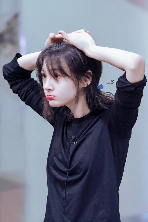 爱德华兹残暴撕裂铁壁防线,黄蜂风暴提前终结山西队最后悬念