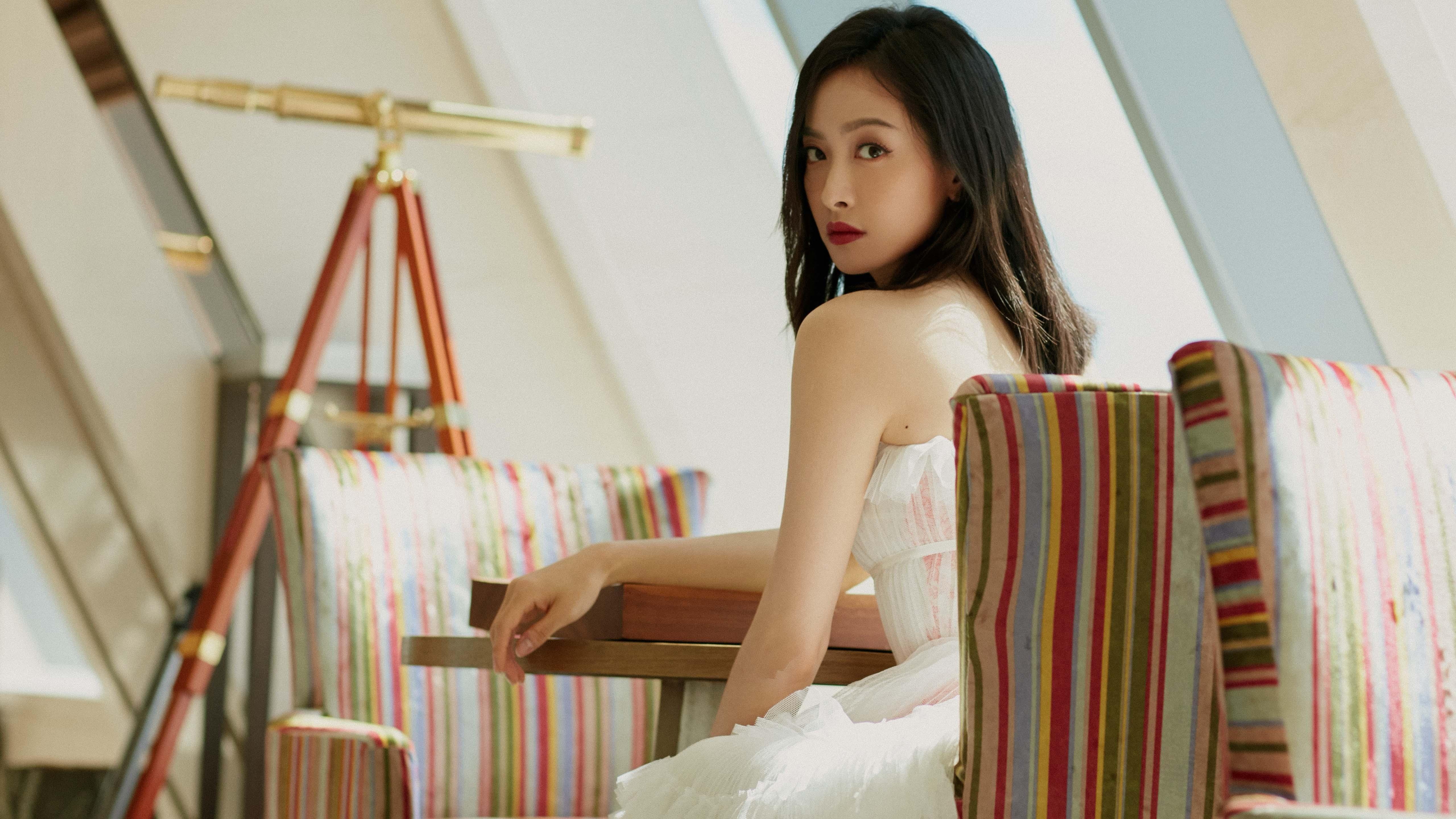 从铁血封锁到凤凰涅槃,莫兰特如何在绝境中完成自我救赎