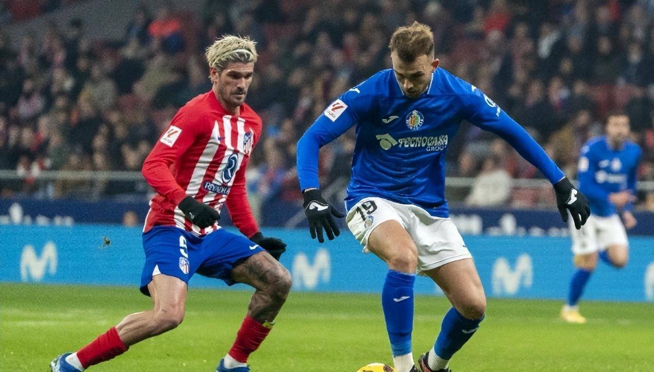 欧冠淘汰赛之夜,保罗展现巨星价值 欧冠淘汰赛之夜,保罗展现巨星价值