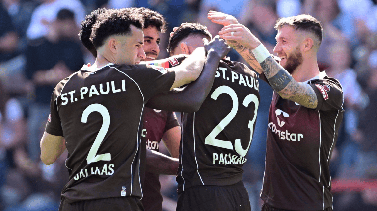 欧冠淘汰赛焦点战,南非关键战突围威尔士 欧冠淘汰赛焦点战,南非关键战突围威尔士